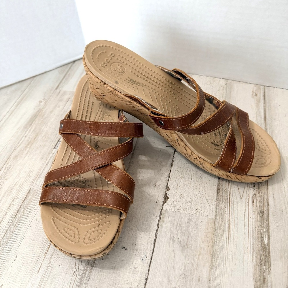 Crocs‎ A-Leigh Mini Wedge Leather Sandals Shoes 9 Brown Cork Comfy Summer